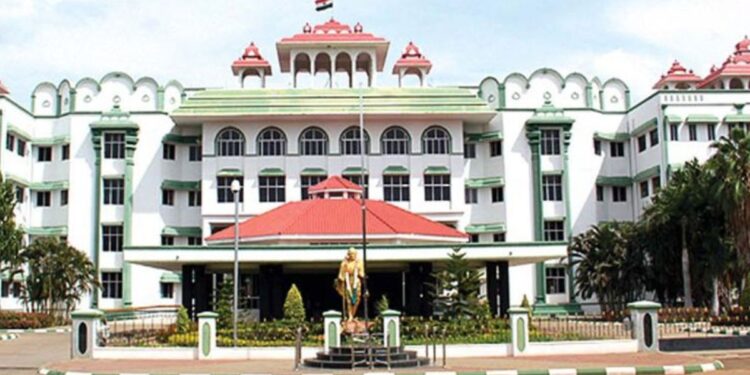 நீதிமன்றத் தீர்ப்பு: போக்ஸோ வழக்கில் புதிய பரிமாணம் – 25 ஆண்டு சிறைத்தண்டனை ரத்து!