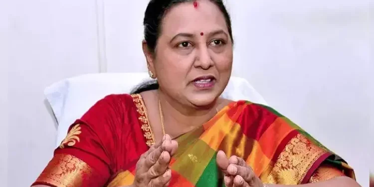 தூய்மை பணியாளர்களின் வயிற்றில் அடிக்கும் அரசு – பிரேமலதா விஜயகாந்த்