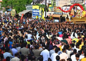 அல்லாடும் மதுரை அழகர்கோவில்..! தொடர் விடுமுறை