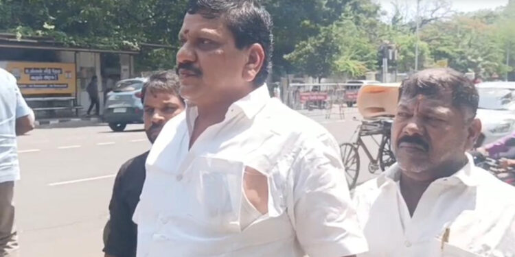 ஏர்போர்ட் மூர்த்திக்கு நீதிமன்றக் காவல் : புழல் சிறைக்கு மாற்றம்