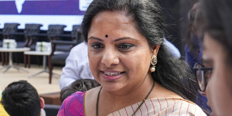 பிஆர்எஸ் கட்சியில் இருந்து விலகல் அறிவித்தார் கவிதா – எம்எல்சி பதவியையும் ராஜினாமா