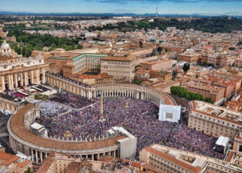 96 ஆண்டுகளாக குழந்தை பிறக்காத நாடு – வாடிகன் நகரத்தின் வித்தியாசமான விதிகள் !