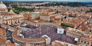 96 ஆண்டுகளாக குழந்தை பிறக்காத நாடு – வாடிகன் நகரத்தின் வித்தியாசமான விதிகள் !