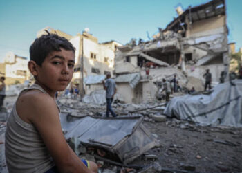 காஸா : நூற்றாண்டு கண்டிராத பேரழிவு – உலகின் மனசாட்சியை உலுக்கும் தாக்குதல்