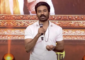 “என் அம்மா அப்பா 130 கிலோமீட்டர் நடந்தே வந்தார்கள்” – உருக்கமாக பேசிய தனுஷ்