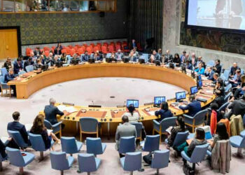 சொந்த மக்கள் மீது குண்டுவீச்சு : பாகிஸ்தானை ஐ.நாவில் கடுமையாக எச்சரித்த இந்தியா