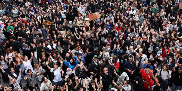 “அனைத்தையும் தடுப்போம்” போராட்டம் : பிரான்ஸ் முழுவதும் பரபரப்பு – 200 பேர் கைது