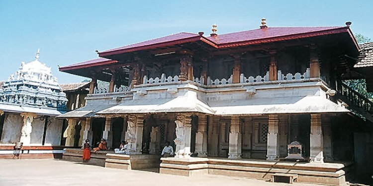 கொல்லூர் ஸ்ரீ மூகாம்பிகையம்மன்