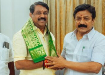 திடீர் சந்திப்பு : நயினார் நாகேந்திரன் – சிவி சண்முகம் இடையே ஒரு மணி நேர ஆலோசனை !