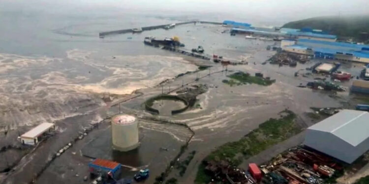 ரஷ்யாவின் கம்சாட்காவில் 7.8 ரிக்டர் நிலநடுக்கம் – சுனாமி எச்சரிக்கை விடுக்கப்பட்டது