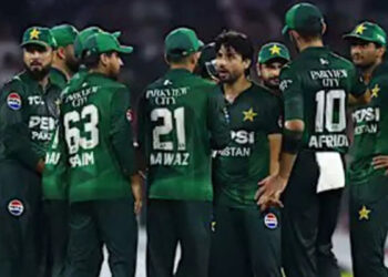 ஆசியக் கோப்பை : நடுவரின் தலையில் பந்து தாக்கிய சிக்கல் – சூப்பர் 4க்கு முன்னேறிய பாகிஸ்தான்