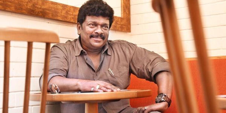 “மற்றவர்களின் மனதை பிணமாக்கி கொத்தித் தின்னும் கேவலப் பிறவியாக வாழ வேண்டுமா ?” – பார்த்திபன் காட்டம்