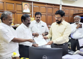 ஜி.கே.மணி பா.ம.க சட்டமன்ற குழுத் தலைவராக இருந்து நீக்கம் ; வெங்கடேசன் புதிய தலைவர்