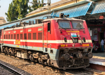 ரயில்வே பங்குகள் ஏற்றம் – புதிய ஆர்டர்களால் RVNL, Ircon, Texmaco Rail பங்குகள் ஏற்றம்!