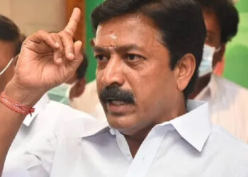 துரோகிகளை சேர்க்க யார் சொல்வது ? – சண்முகத்தின் அதிரடி, செங்கோட்டையனுக்கு மறைமுக தாக்கு