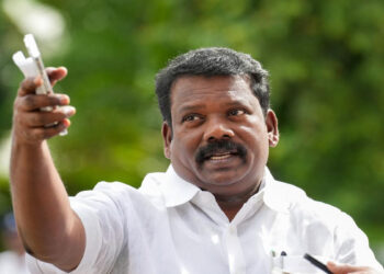 “டெல்லியில் முகத்தை மறைத்துக் கொண்டு சென்றவர்..” – எடப்பாடி பழனிசாமியை எதிர்த்து செல்வப்பெருந்தகை கண்டனம்