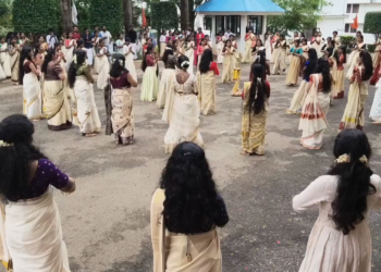 குலசேகரம் ஹோமியோபதி மருத்துவ கல்லூரி மருத்துவமனையில் மாணவ மாணவிகள் & ஆசிரியர்கள் இணைந்து கொண்டாடிய ஓணப்பண்டிகை