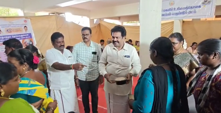 திருவள்ளூர் நகரடசியில் உங்களுடன் ஸ்டாலின் சிறப்பு திட்ட முகாமில் V.G.ராஜேந்திரன்