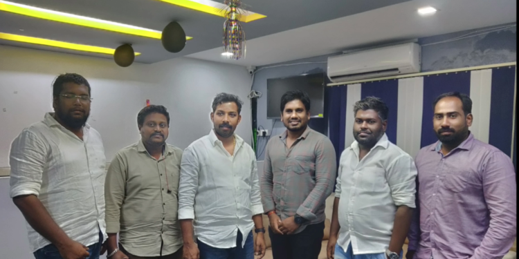 திருவாரூரில் போலியாக பங்குச்சந்தை நிறுவனம் நடத்தி  இரண்டரை கோடிக்கும் மேல் மோசடி