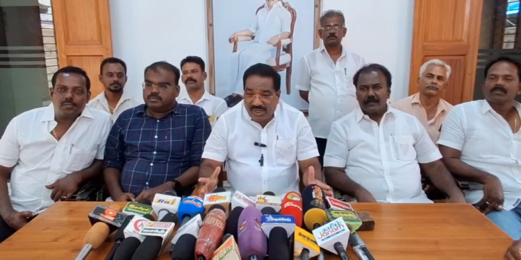 குமரி கிழக்கு மாவட்ட தி.மு.க. செயலாளரும் மாநகர மேயருமுன மகேஷ் இன்று நாகர்கோவில் ஒழுகினசேரியில் உள்ள கட்சி அலுவலகத்தில் நிருபர்களுக்கு பேட்டி