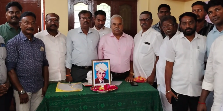 சீர்காழி நடைபெற்ற கட்டுமான பொறியாளர்கள் சங்க ஆலோசனை கூட்டத்தில் கோரிக்கை