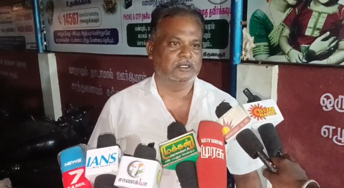 திருவாரூரில் கள்ளக்காதல் தொடர்பாக மனைவி&கள்ளக்காதலனை அரிவாளால் வெட்டி கணவரை நகரகாவல்துறையினர் கைது