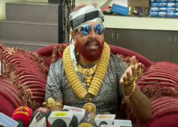 பிரபல ரவுடி வருச்சூர் செல்வம் ஹோட்டலில் வைத்து கைது