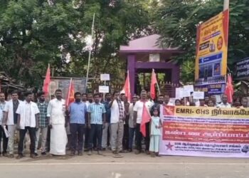 108 ஆம்புலன்ஸ் தொழிலாளர்களின் வேலை நிறுத்த போராட்டம்.. கோஷமிட்ட சிறுமி