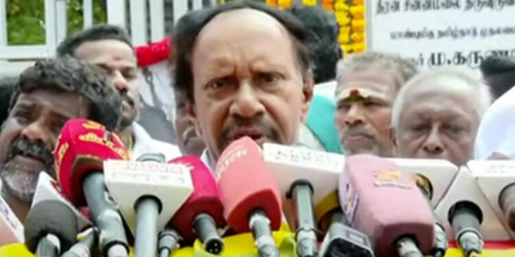 அதிமுகவில் இருந்து நீக்கப்படுவாரா செங்கோட்டையன் ? – எம்.பி. தம்பிதுரை விளக்கம்