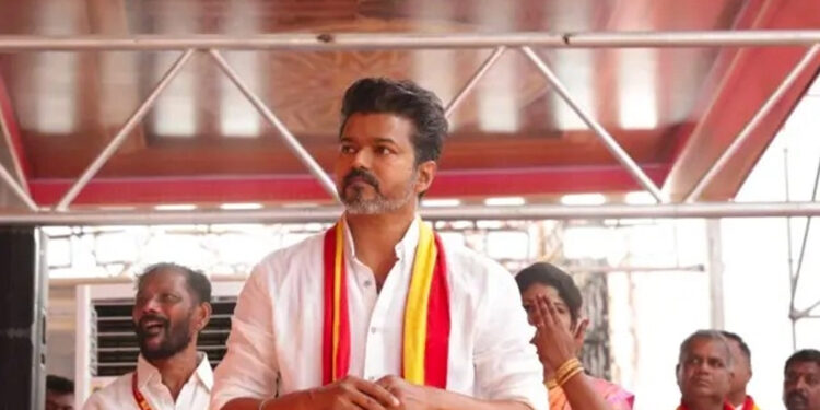 கரூர் : விஜய்க்கு எதிரான திமுக போஸ்டர்கள் பரபரப்பு !