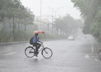 வங்கக் கடலில் புதிய காற்றழுத்தத் தாழ்வு ; தமிழகத்தில் 3 நாட்கள் கனமழை எச்சரிக்கை