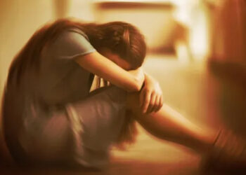 மாணவியிடம் ஆபாச பேச்சு – கல்லூரி பேராசிரியர் கைது