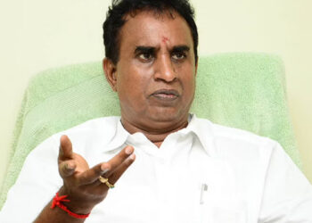 98.25 கோடி முறைகேடு வழக்கில் எஸ்.பி. வேலுமணி பெயர் சேர்ப்பு : லஞ்ச ஒழிப்புத் துறை தகவல்