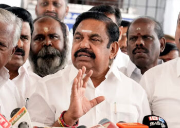 210 தொகுதிகளில் அதிமுக வெற்றி பெற்று ஆட்சி அமைக்கும் : இபிஎஸ் நம்பிக்கை