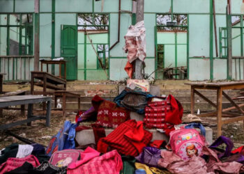 மியான்மரில் பள்ளிகள் மீது ராணுவ தாக்குதல் – 19 மாணவர்கள் பலி