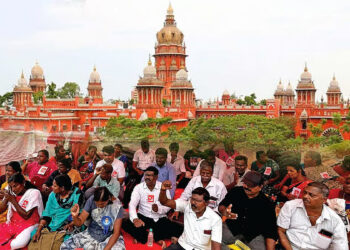 தூய்மை பணியாளர் போராட்டத்தில் சட்டவிரோத கும்பல் நுழைந்தது : உயர் நீதிமன்றத்தில் தமிழக அரசு விளக்கம்