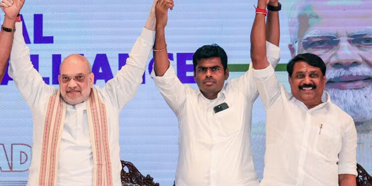 “அண்ணாமலை கம்-பேக்.. அப்போ நயினார் ?”