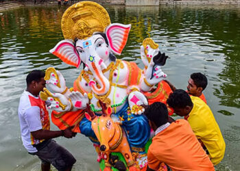 விநாயகர் சிலை கரைப்புக்கு ஏன் கட்டணம் வசூலிக்கவில்லை?