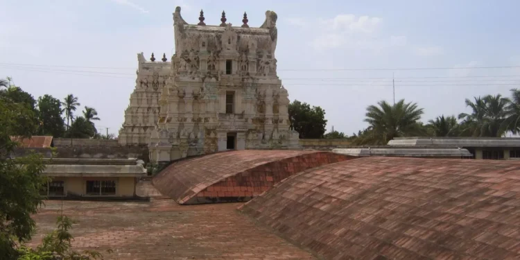 ஆழ்வார் திருநகரி ஆதிநாதர் ஆழ்வார் திருக்கோவில்