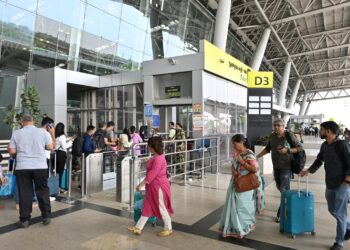 விமான டிக்கெட் கட்டணமும் கிடுகிடு உயர்வு