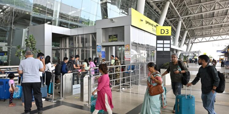 விமான டிக்கெட் கட்டணமும் கிடுகிடு உயர்வு