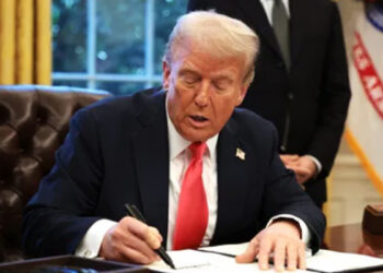 வெளிநாட்டவர்களுக்கு வேலை அனுமதி ரத்து – அமெரிக்காவின் புதிய உத்தரவு