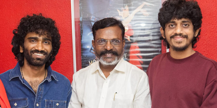 “சாதிய சமூகத்தை சவுக்கால் அடிச்ச டியூட் !” – பாராட்டிய திருமாவளவன்