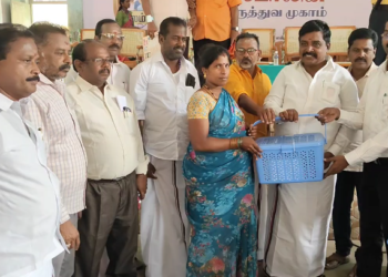 ஸ்டாலின்திட்ட மருத்துவமுகாம்MLAநிவேதாமுருகன் கர்ப்பிணிதாய்மார்களுக்கு ஊட்டச்சத்துபெட்டகம் வழங்கினார்