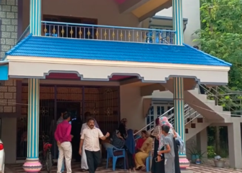 சீர்காழி அடுத்த கொள்ளிடம் பகுதியில் வீட்டின் பூட்டை உடைத்து 30 பவுன் நகை மற்றும் 60 ஆயிரம் பணம் திருட்டு