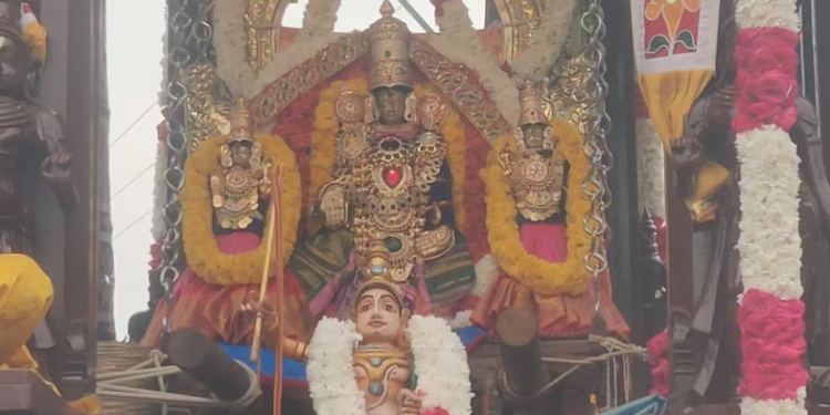 ஸ்ரீநிவாச பெருமாள் ஆலய தேரோட்டம்