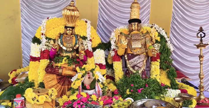 பொதுமக்கள் பங்கேற்ற புரட்டாசி மாத சிறப்பு பூஜை மற்றும் சிறப்பு அன்னதானம் நிகழ்ச்சி