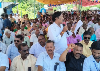 சங்கம் முக்கியம் இல்ல சமோசா தான் முக்கியம், கோரிக்கைகளை வலியுறுத்தி நடைபெற்ற கண்டன ஆர்ப்பாட்டம்