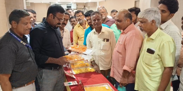 ஒருமுறை பயன்படுத்திய சமையல் எண்ணைய்யை மறுபடியும் பயன்படுத்தி இனிப்பு, காரவகைகள் தயாரிக்க கூடாது என மருந்து நிர்வாகத்துறை நியமன அலுவலர் அறிவுரை