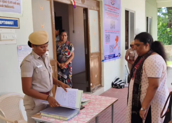 . தன்னை ஏமாற்றிய கணவர் மீது சட்டரீதியான நடவடிக்கை எடுக்க கோரிக்கை
